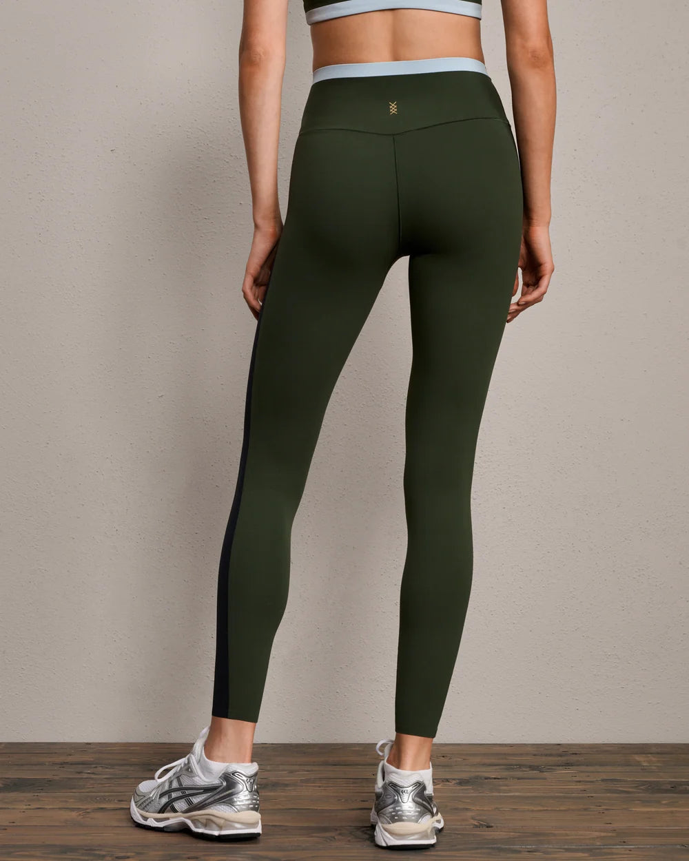 Revive Trio™ 7/8 Legging - Duffle Bag Green, Pure Black and Frost Blue