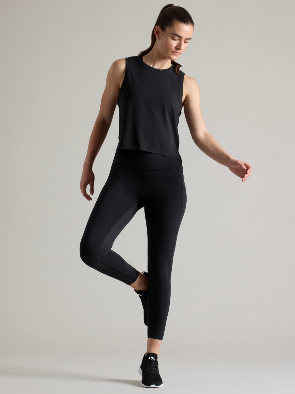 Serene Tank-Black XS-XXL