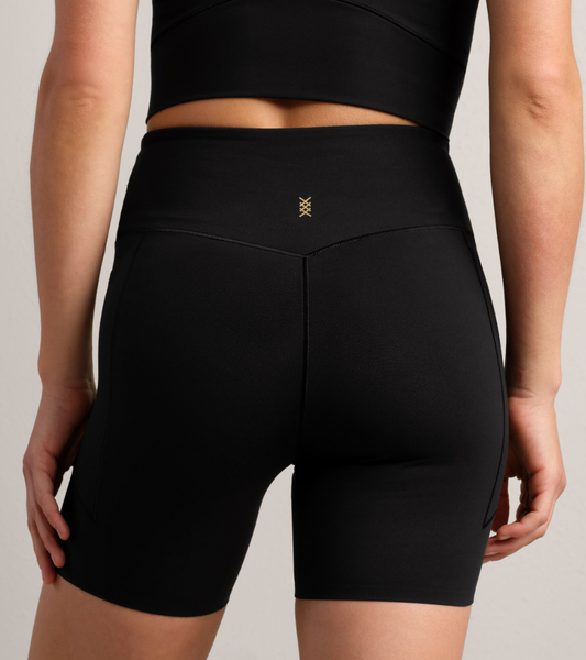Revive 6" Short- Black XS-XXL