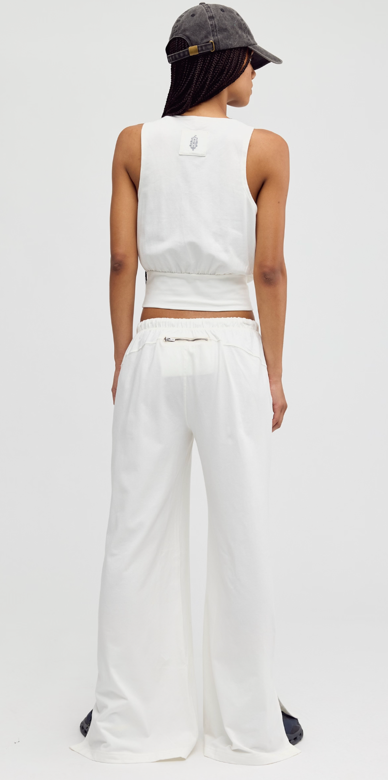 Hot Shot V-Neck Set - White