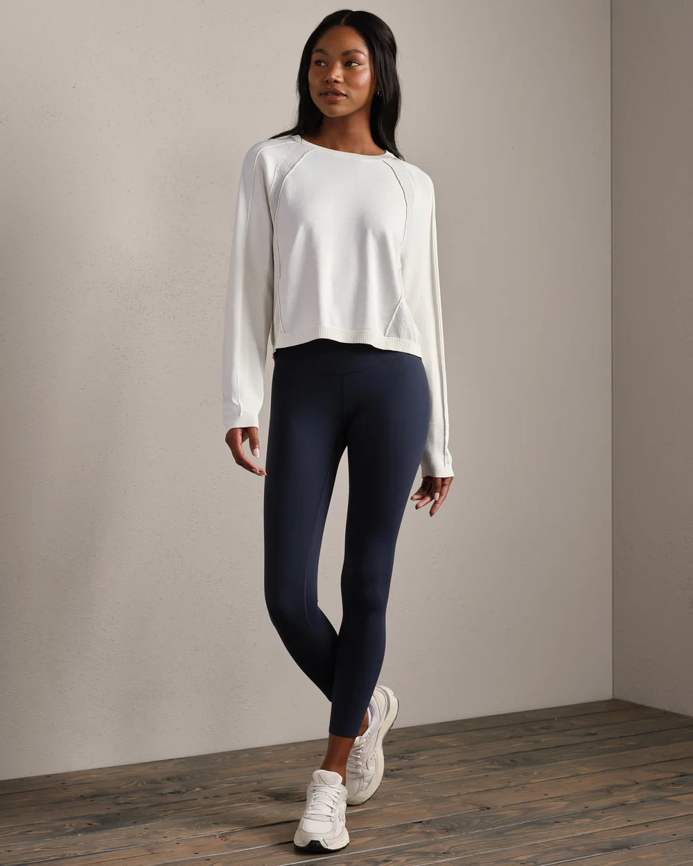 Sporty Sweater - Snow White