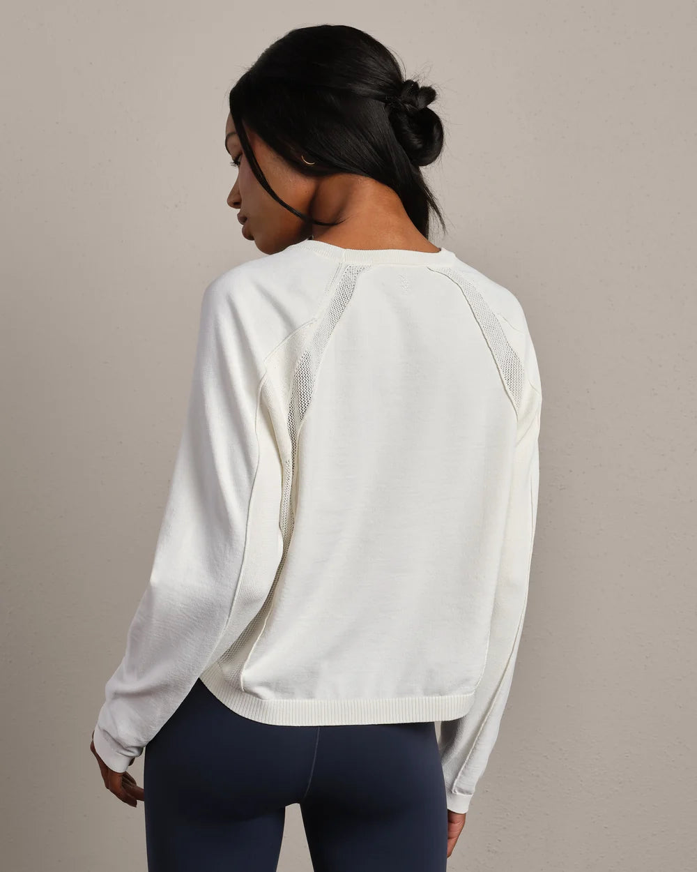 Sporty Sweater - Snow White