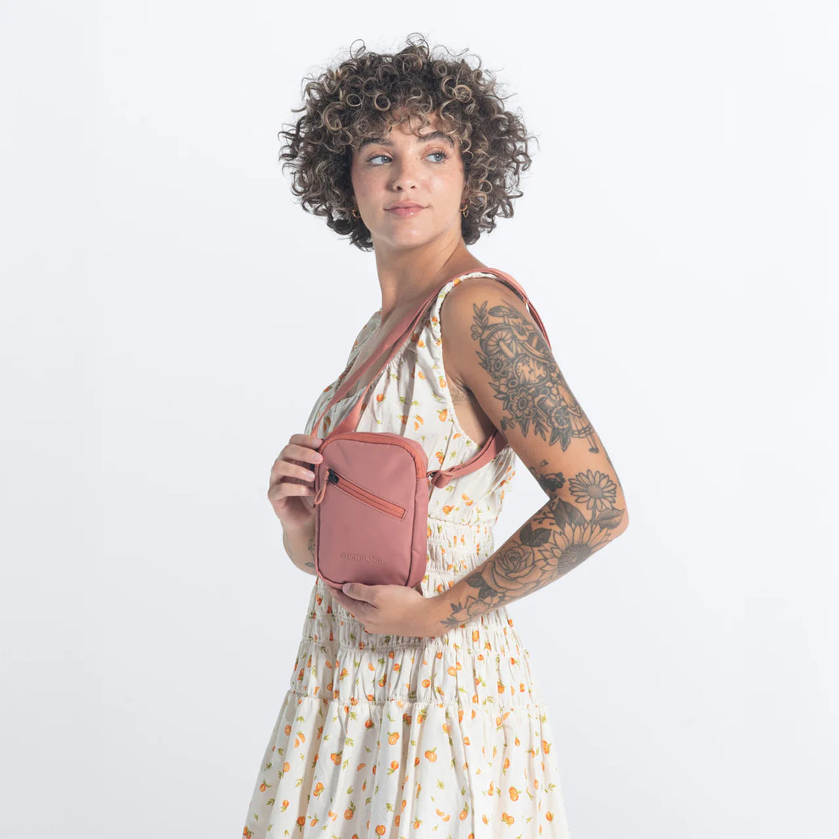 Rogue Mini Crossbody - Desert Pink